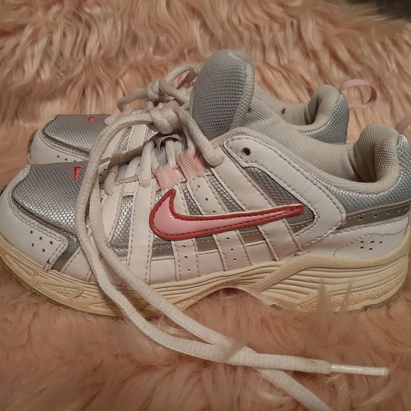 Size 1 Nike Sneakers - 3 for $15 - Picture 2 of 7